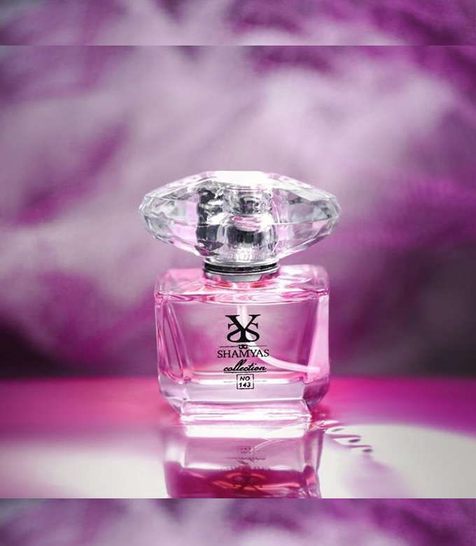 nc8d4e6a21e61754986181decad265647b2f2a4cf50e64ca3s.jpg ادوو پرفیوم زنانه شمیاس مدل ورساچ کریستال برایت 25م - تصویر 1