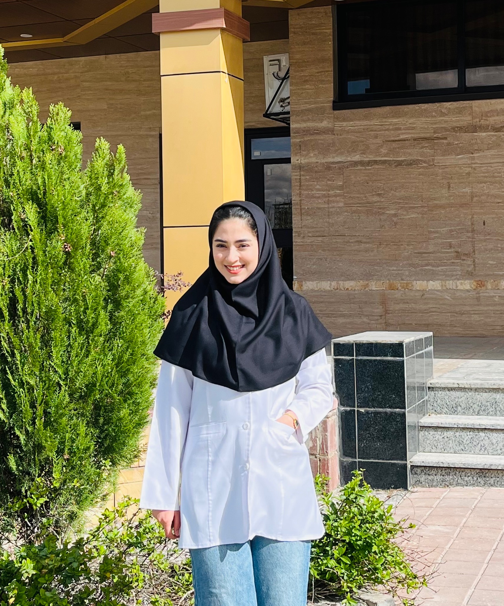 عارفه سادات  محمد حسینی نژاد