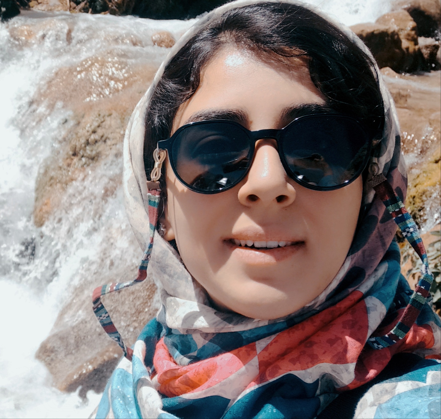 محدثه نصیری