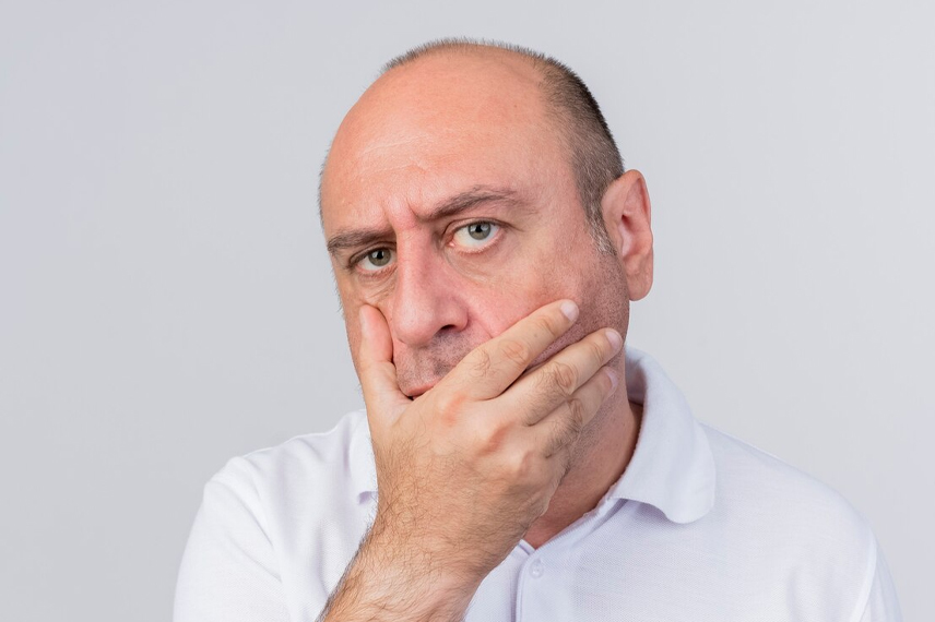 ورم بعد از کاشت مو