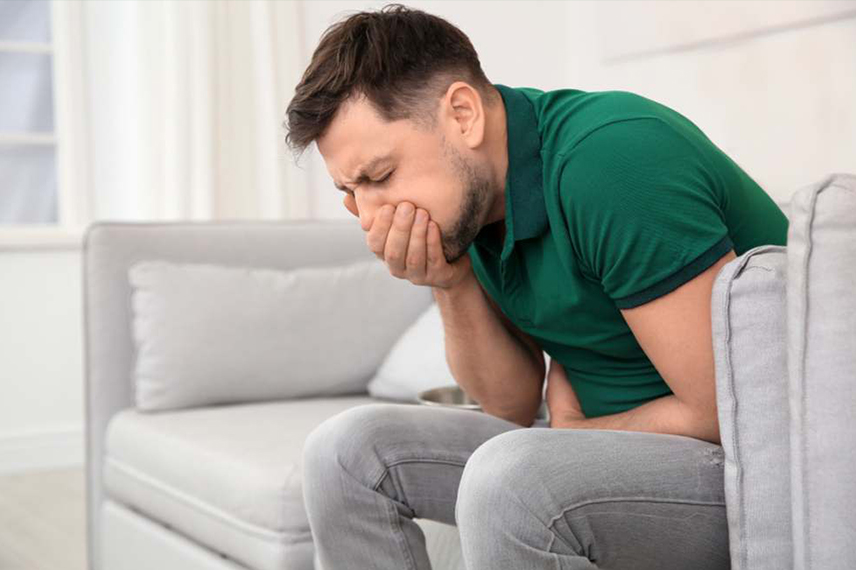 کاهش علائم تهوع و استفراغ بعد از اسلیو معده کاهش علائم تهوع و استفراغ بعد از اسلیو معده