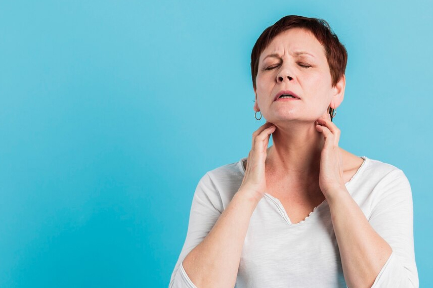 انواع درد بعد از اسلیو درد گلو از درد های شایع بعد از جراحی اسلیو است.