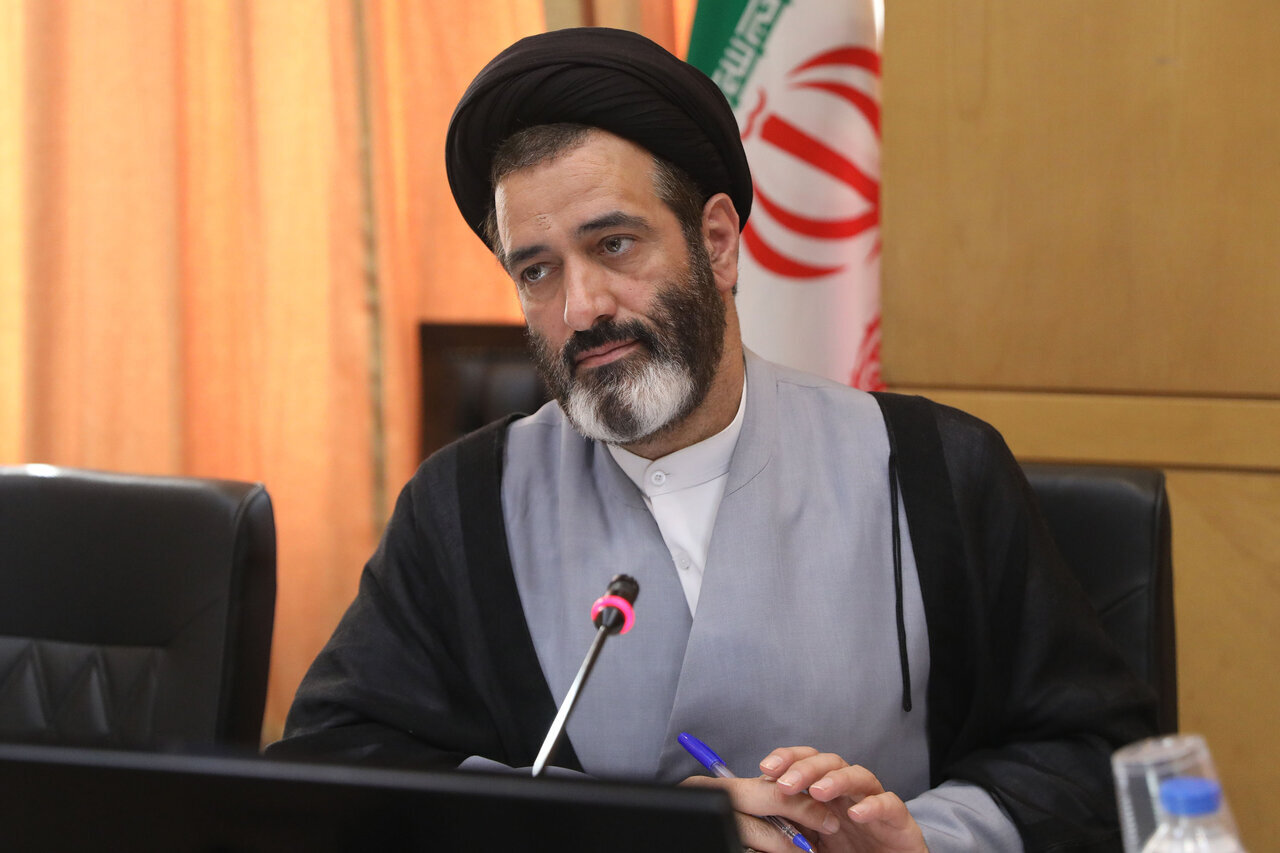 وزارت ارتباطات باید تخلفات تعرفهای اپراتورها را پیگیری کند