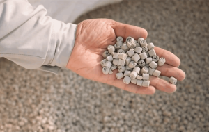 نمایش توان ملی در پتروشیمی؛ رونمایی از کاتالیست ایرانی EO