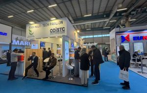 پرچم‌ شرکت‌های دانش‌بنیان بر بام نمایشگاه پلاست اوراسیا استانبول