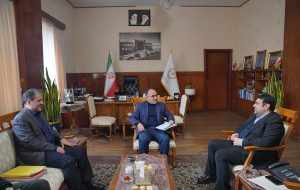 تاکید نجارزاده بر ادامه مسیر خروج بانک ملی ایران از بنگاه داری/منابع حاصل از واگذاری ها صرف ارتقای کیفیت خدمات می شود تاکید نجارزاده بر ادامه مسیر خروج بانک ملی ایران از بنگاه داری/منابع حاصل از واگذاری ها صرف ارتقای کیفیت خدمات می شود