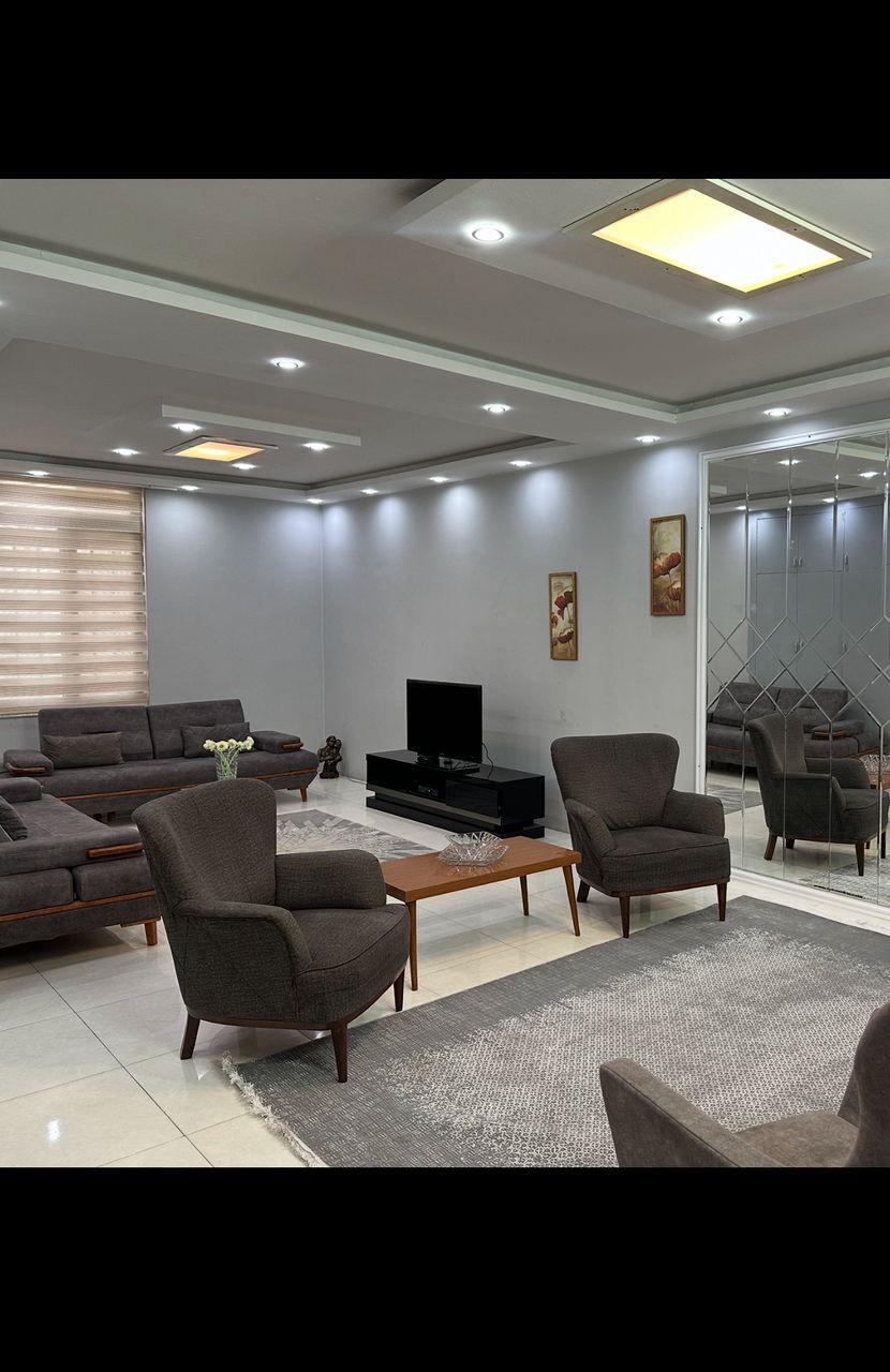 واحد دوخوابه هفت تیر گلشن طبقه همکف