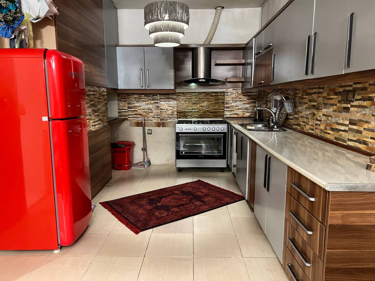 تصویر 2 منزل ویلایی 2 خوابه دربست حافظ وکیل آباد 